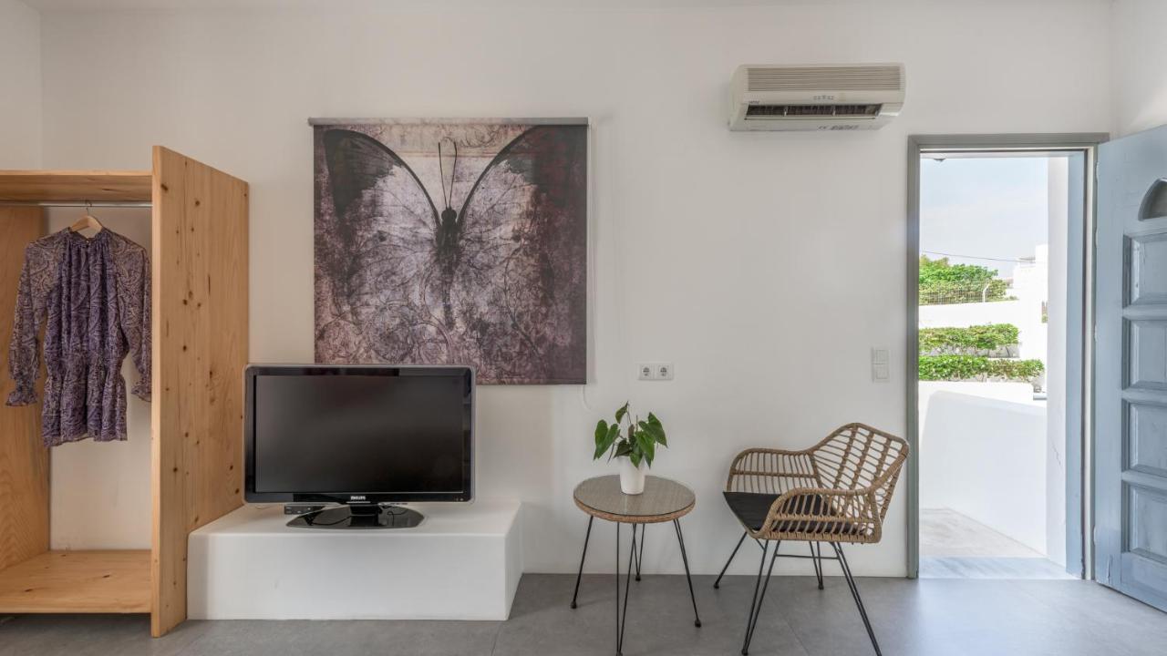آداماس Anita Rooms & Suites Milos المظهر الخارجي الصورة
