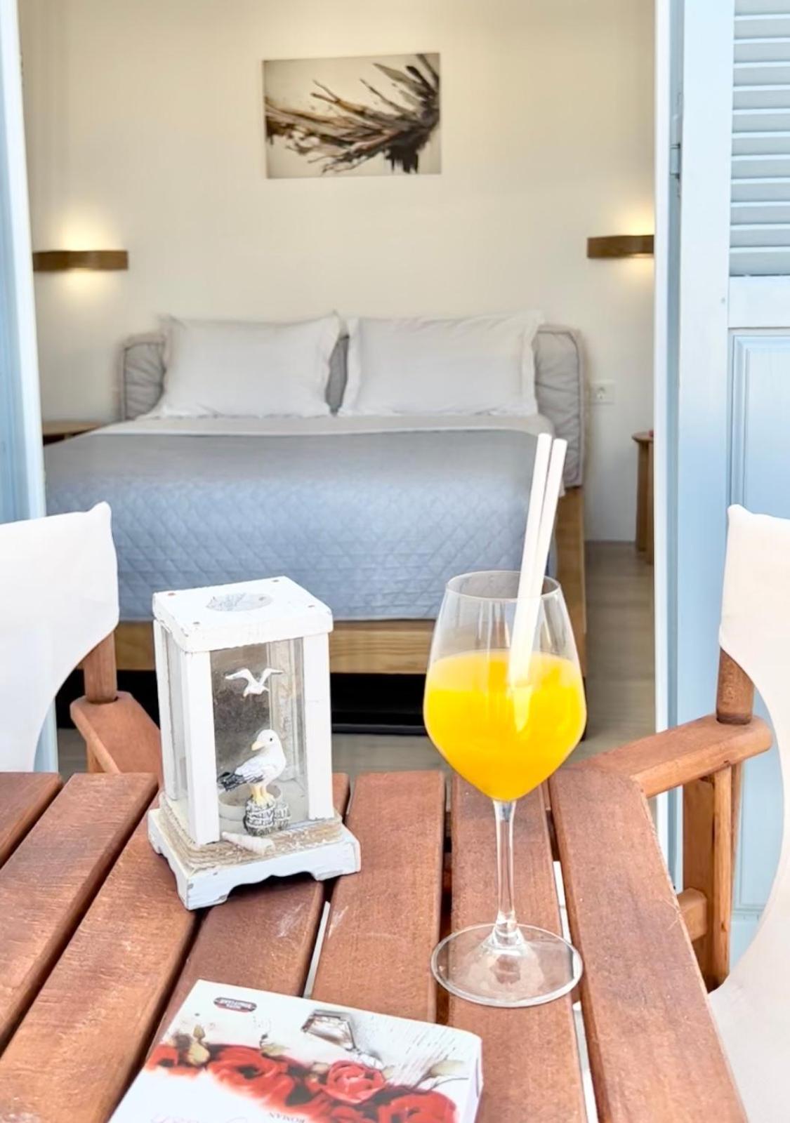 آداماس Anita Rooms & Suites Milos المظهر الخارجي الصورة