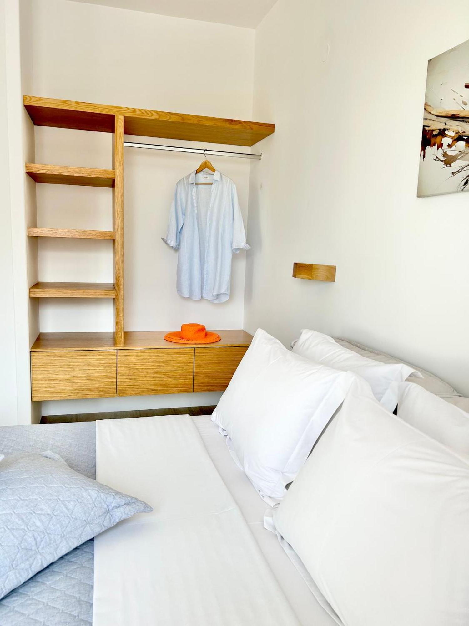 آداماس Anita Rooms & Suites Milos المظهر الخارجي الصورة