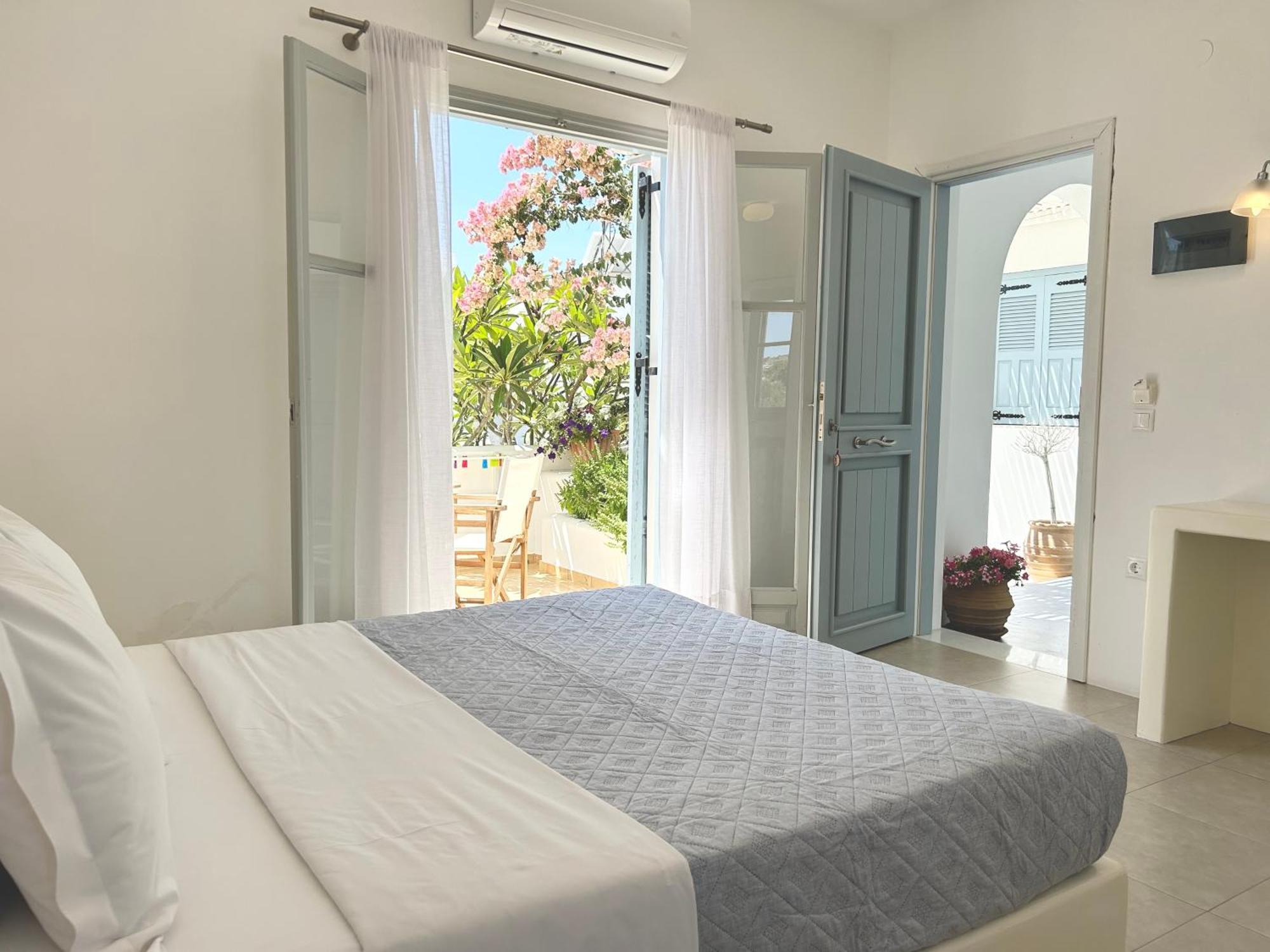 آداماس Anita Rooms & Suites Milos المظهر الخارجي الصورة