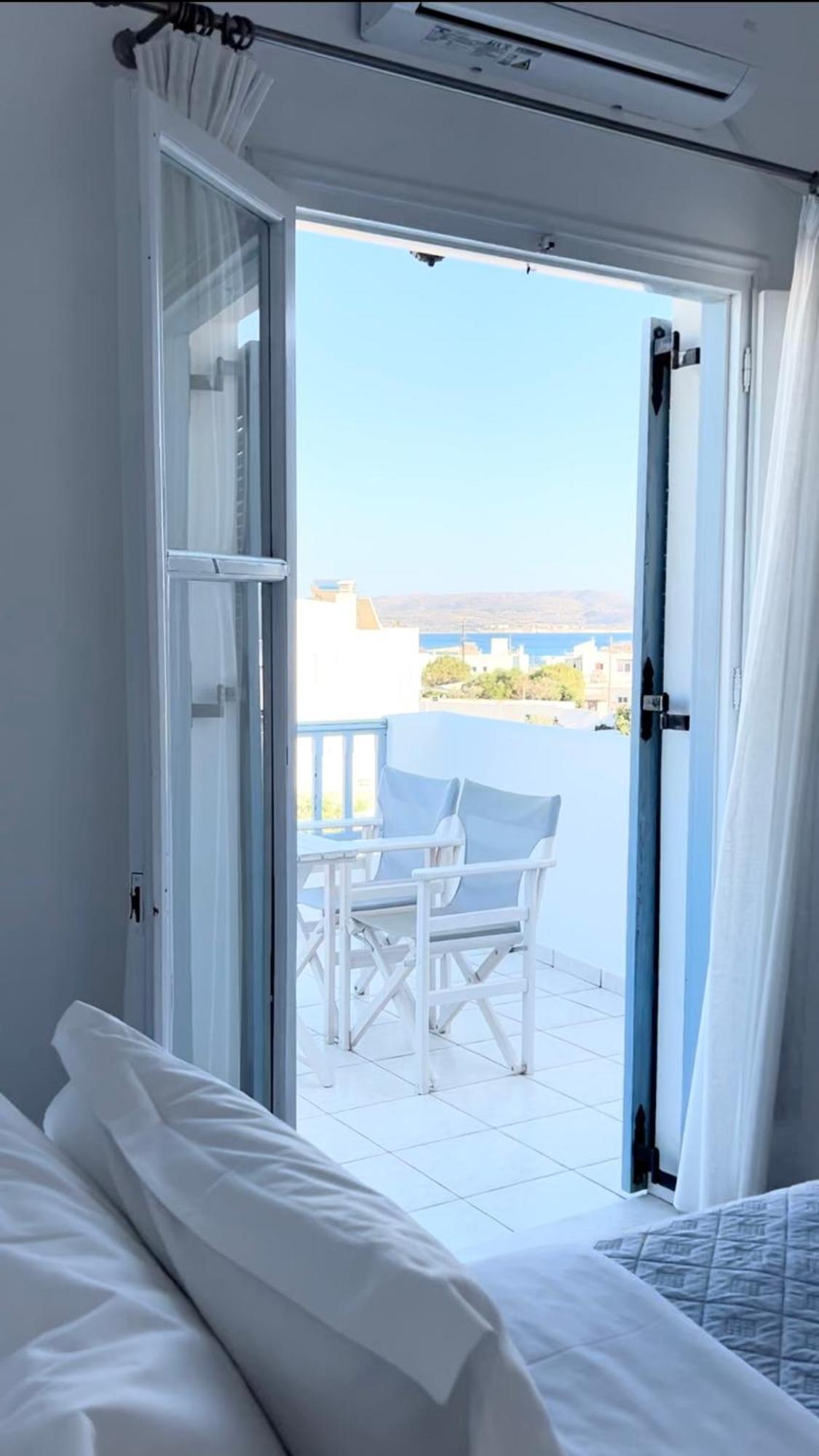 آداماس Anita Rooms & Suites Milos المظهر الخارجي الصورة