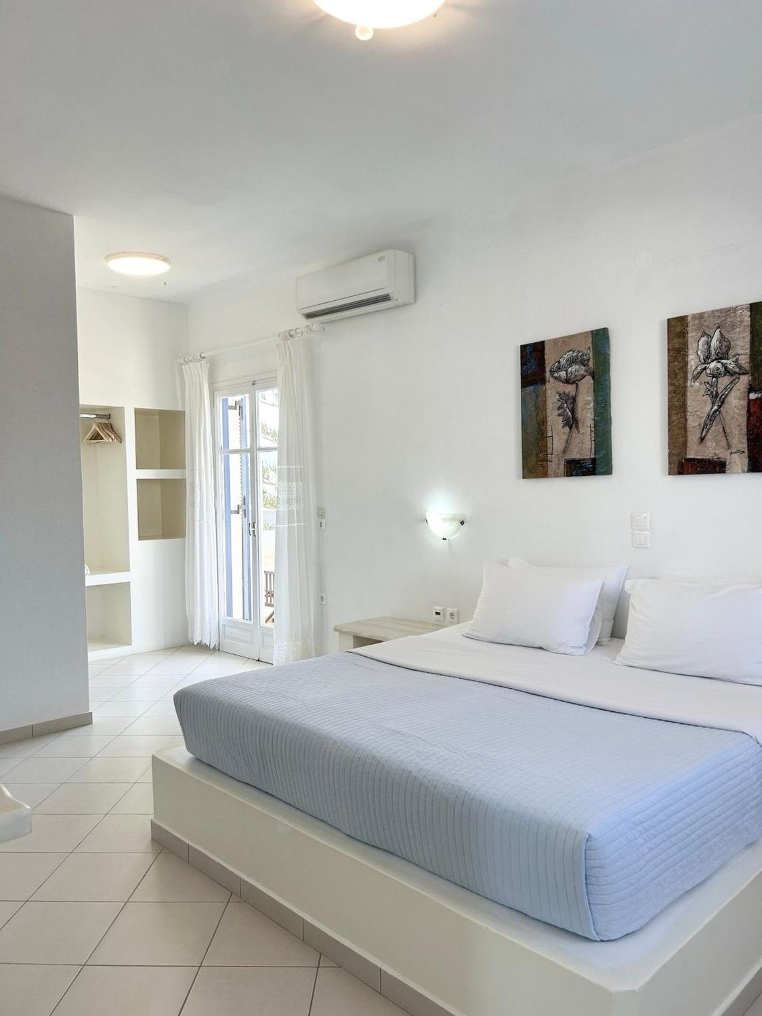 آداماس Anita Rooms & Suites Milos المظهر الخارجي الصورة