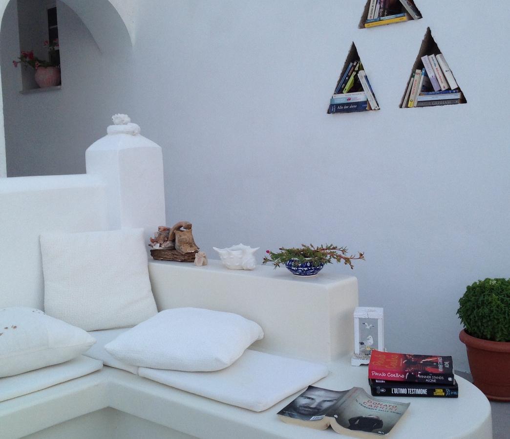 آداماس Anita Rooms & Suites Milos المظهر الخارجي الصورة