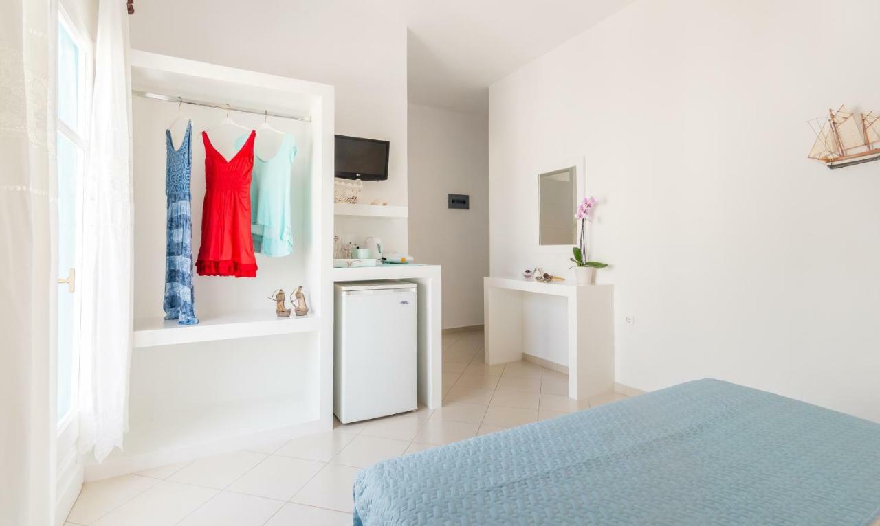 آداماس Anita Rooms & Suites Milos المظهر الخارجي الصورة